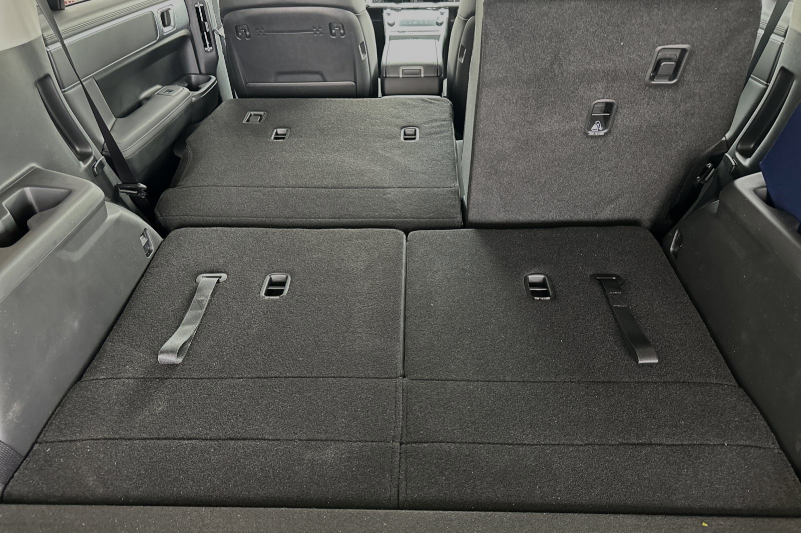 Vehicle image 11 of 32