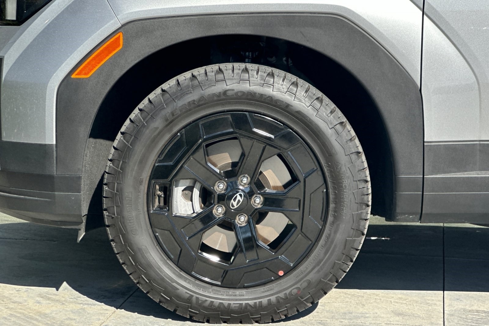 Vehicle image 10 of 34