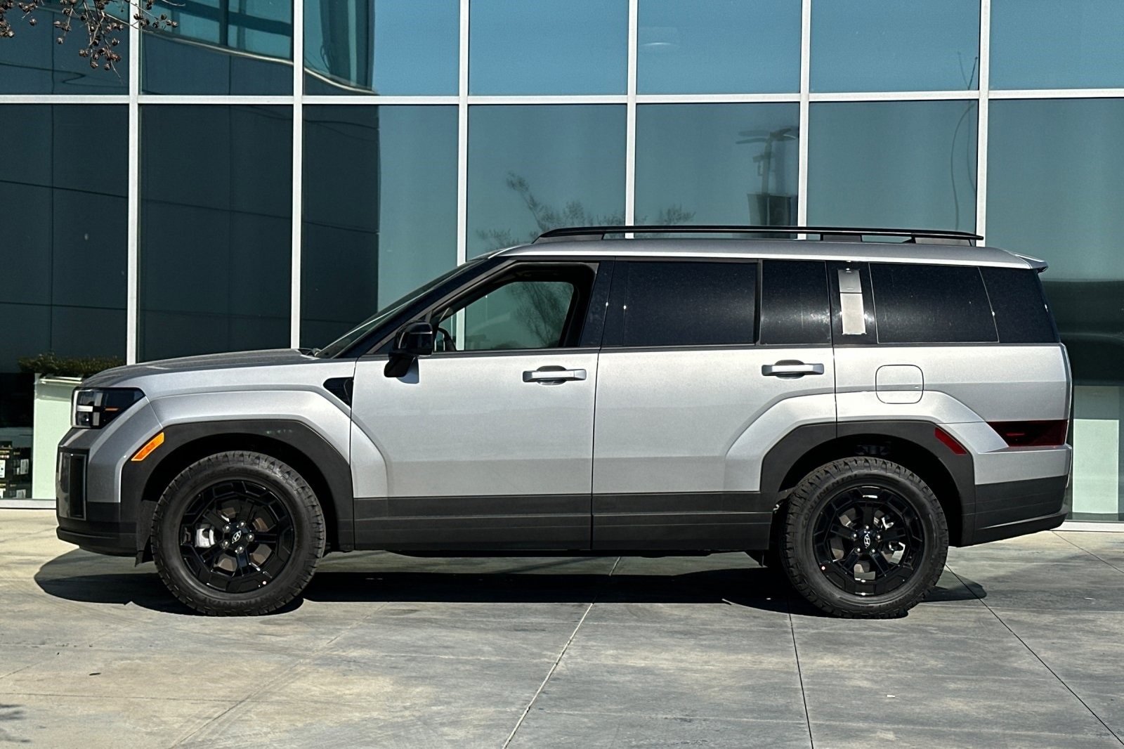 Vehicle image 9 of 34