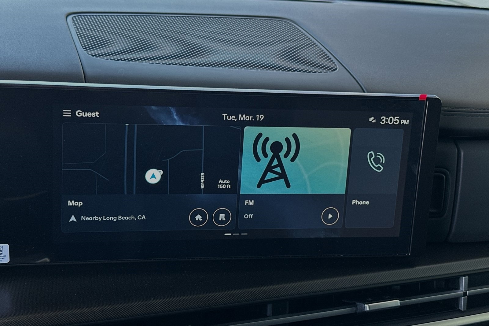 Vehicle image 19 of 34