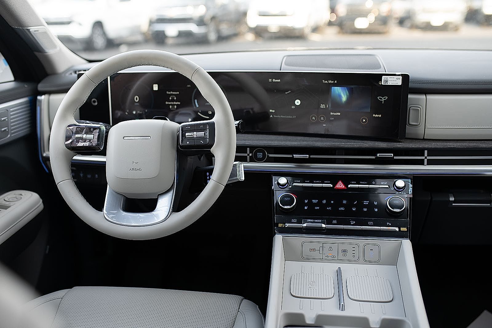 2024 Hyundai Santa Fe Hybrid Limited Image 13 of 20