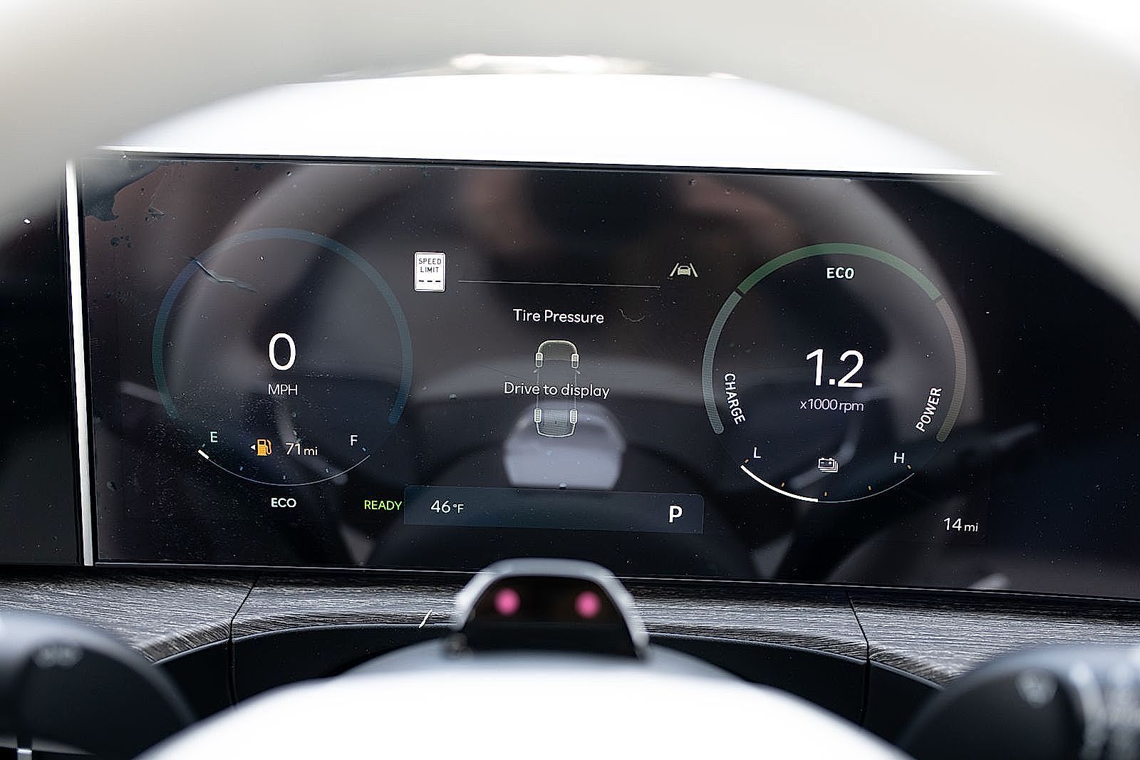 2024 Hyundai Santa Fe Hybrid Limited Image 17 of 20