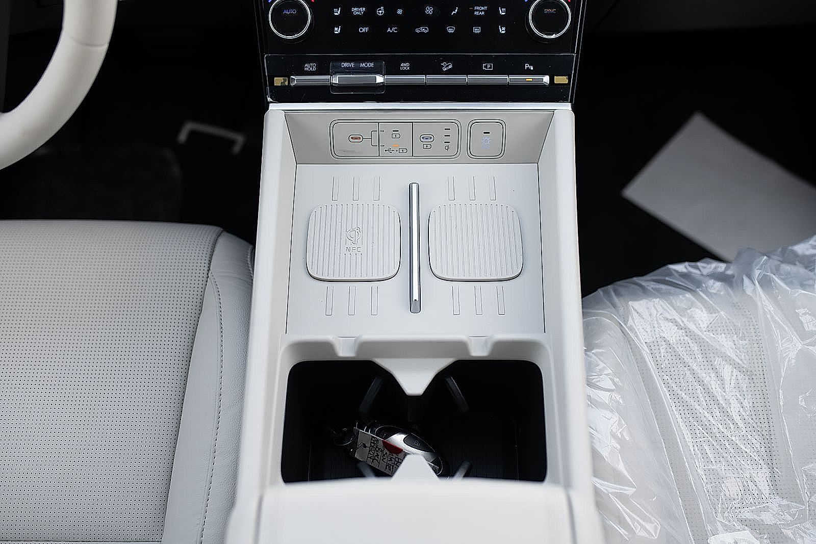 2024 Hyundai Santa Fe Hybrid Limited Image 18 of 20