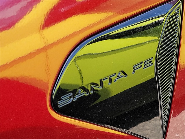 2024 Hyundai Santa Fe Hybrid SEL Image 4 of 6