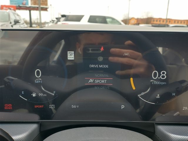 Vehicle image 18 of 36