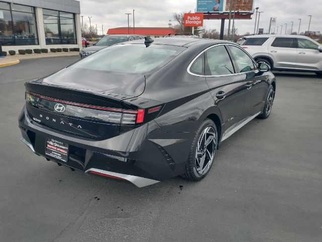 Vehicle image 5 of 36