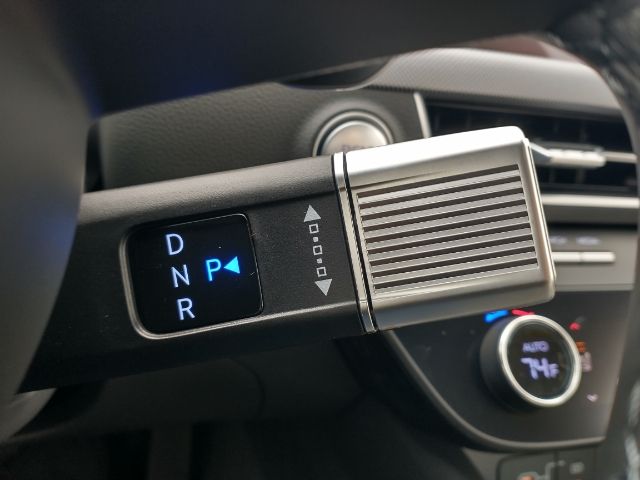 Vehicle image 29 of 36