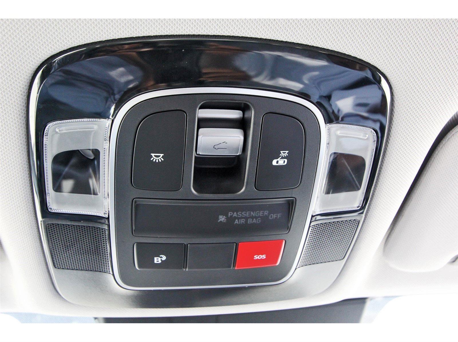 Vehicle image 27 of 30