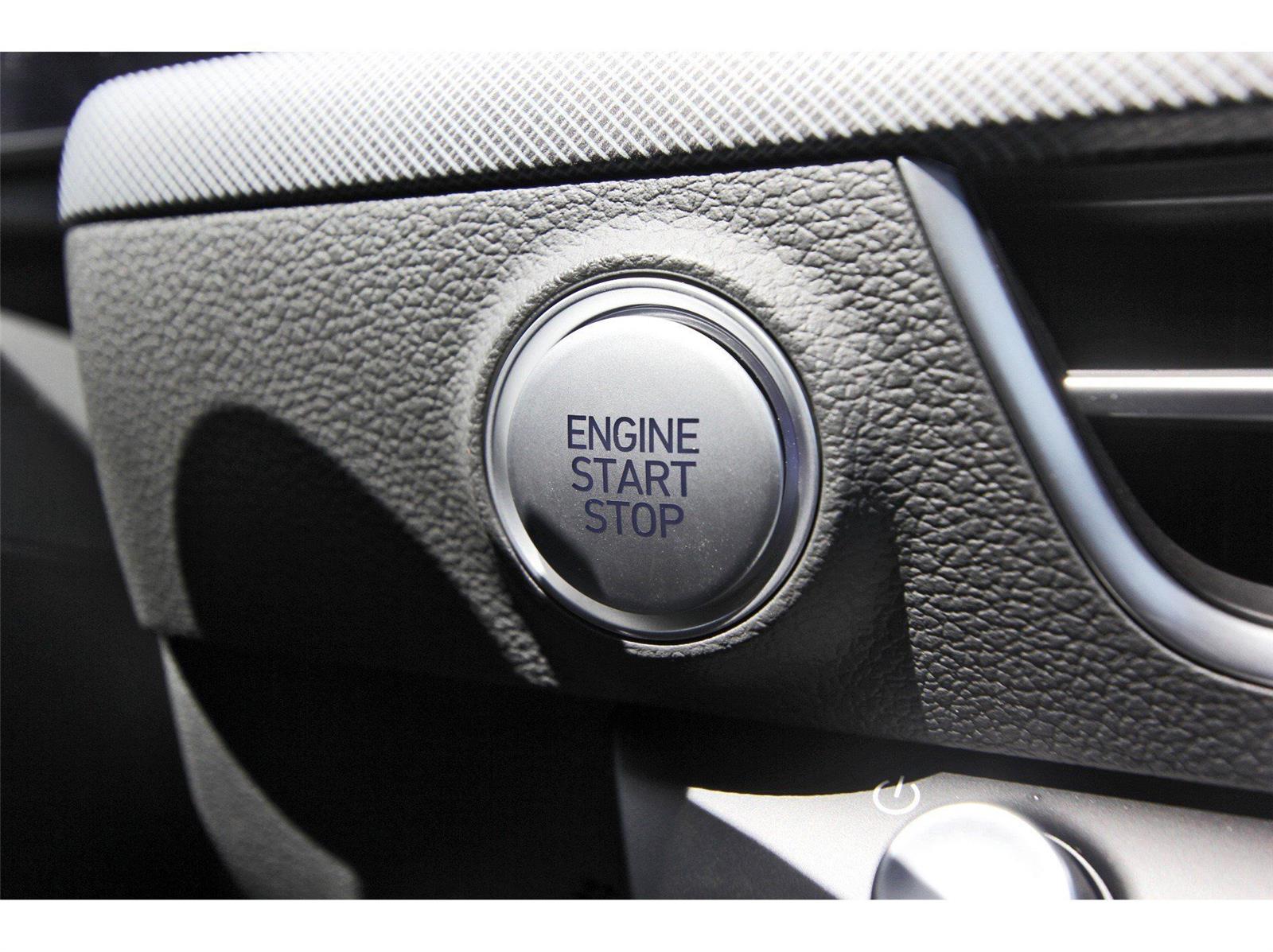 Vehicle image 26 of 30