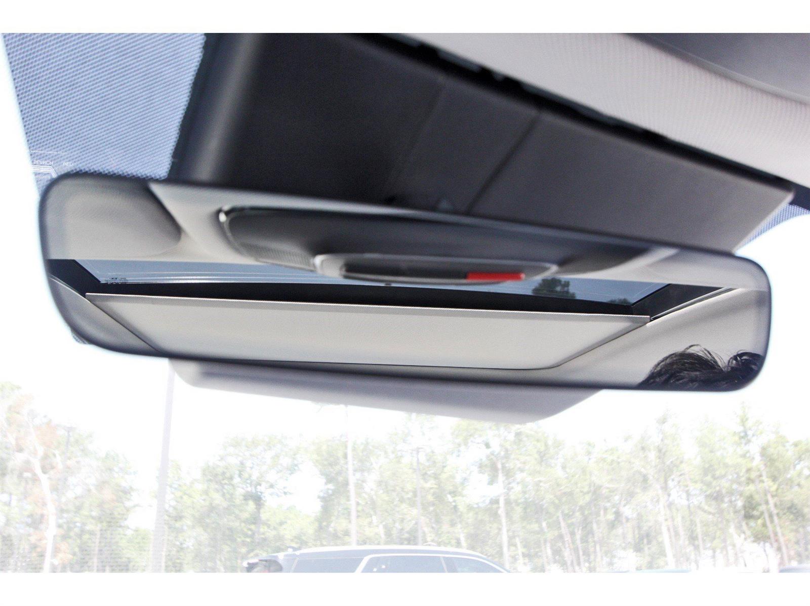 Vehicle image 22 of 30