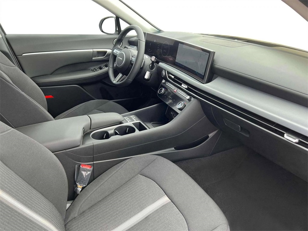 2024 Hyundai Sonata SEL Image 17 of 19