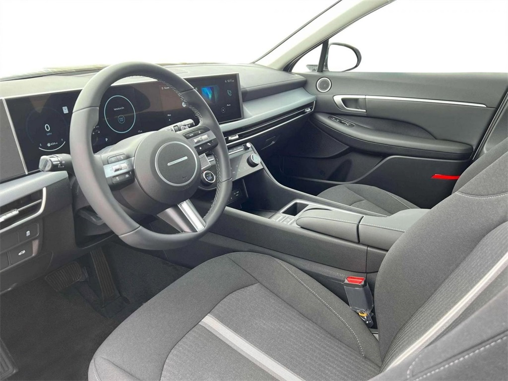 2024 Hyundai Sonata SEL Image 16 of 19