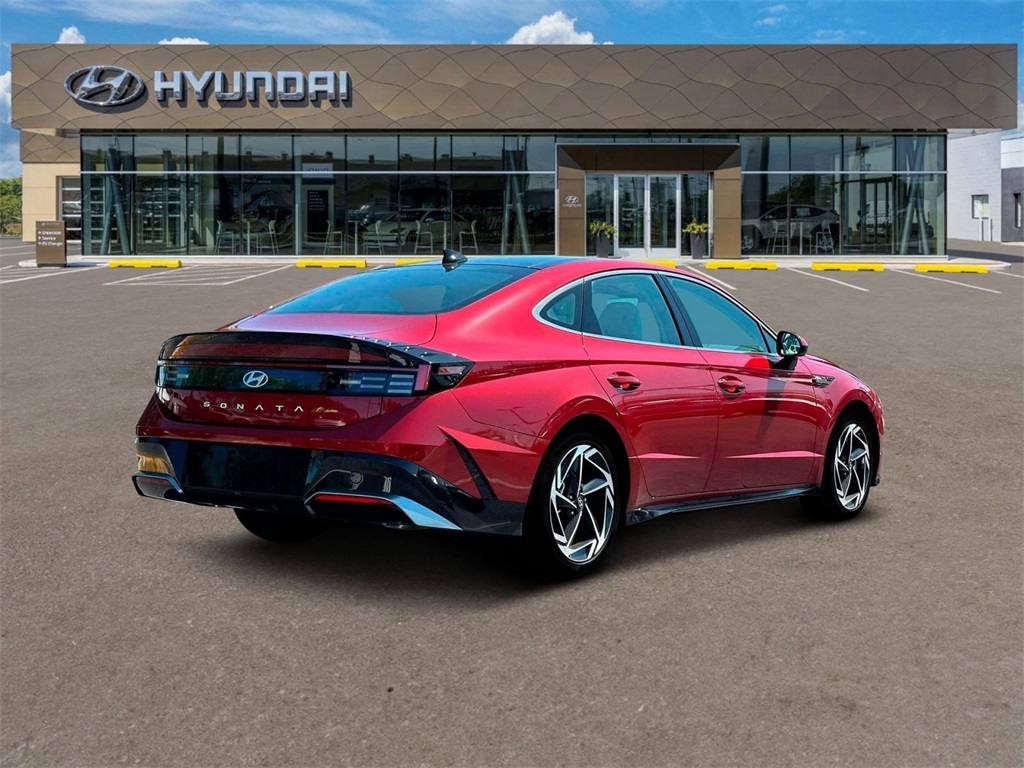 2024 Hyundai Sonata SEL Image 7 of 19