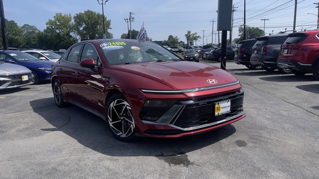 Vehicle image 4 of 31