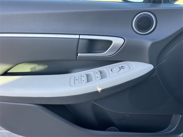 2024 Hyundai Sonata SEL Image 19 of 29