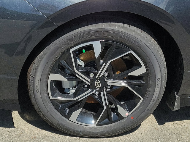 2024 Hyundai Sonata SEL Image 4 of 6