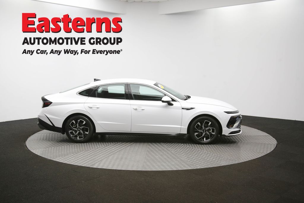 2024 Hyundai Sonata SEL Image 19 of 64