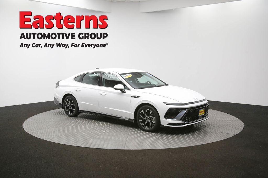 2024 Hyundai Sonata SEL Image 12 of 64