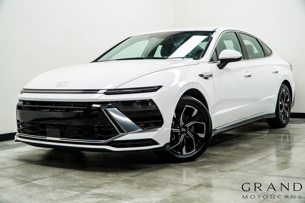 2024 Hyundai Sonata SEL Image 1 of 45