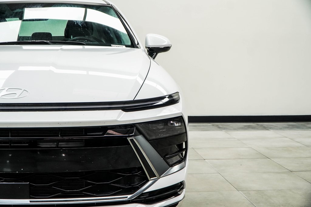 2024 Hyundai Sonata SEL Image 4 of 45