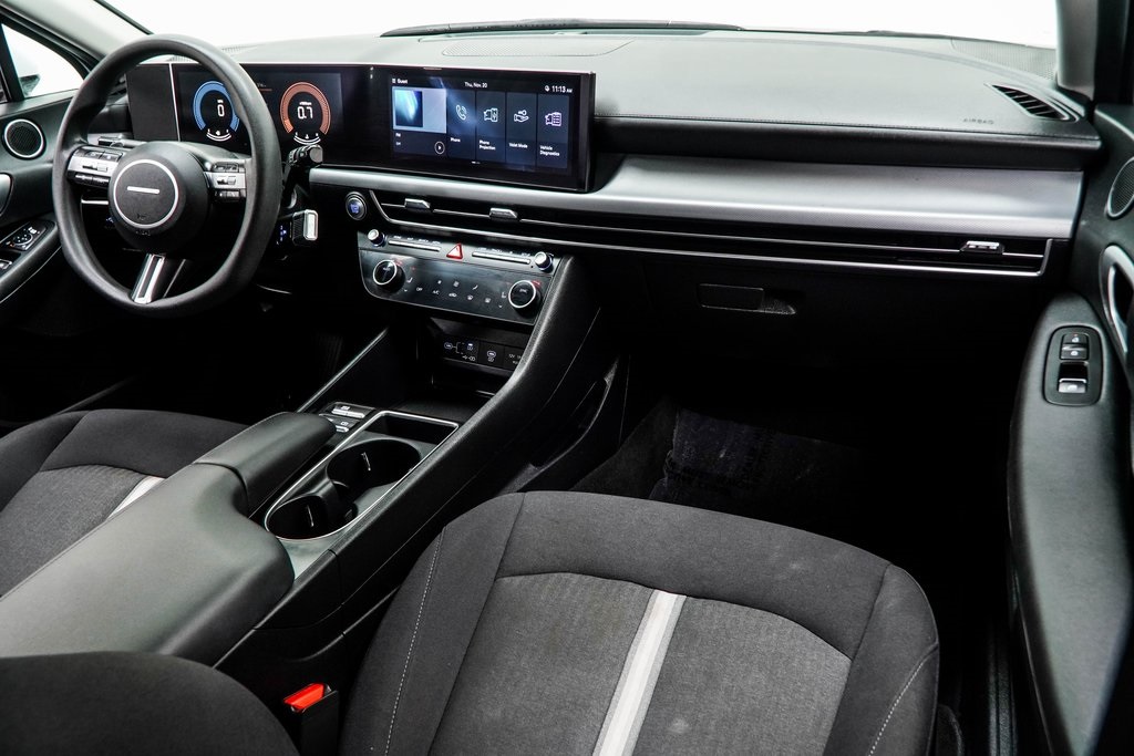 2024 Hyundai Sonata SEL Image 17 of 45