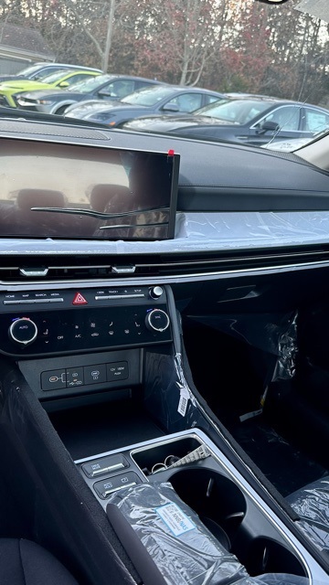 Vehicle image 12 of 13