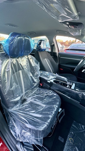 Vehicle image 7 of 13