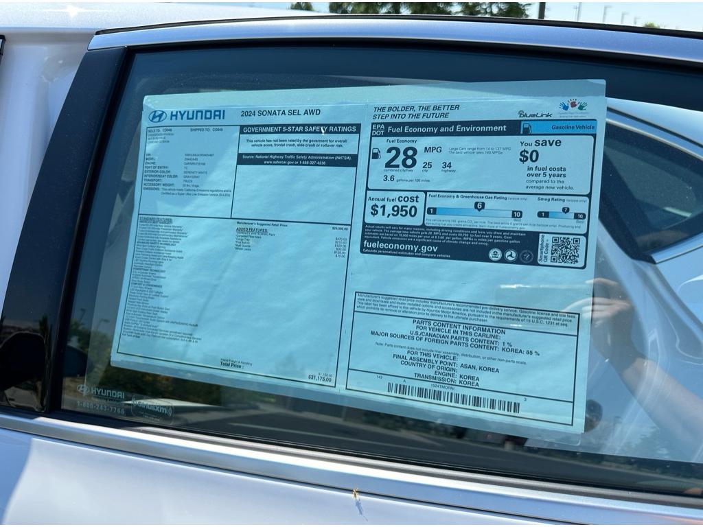Vehicle image 8 of 24