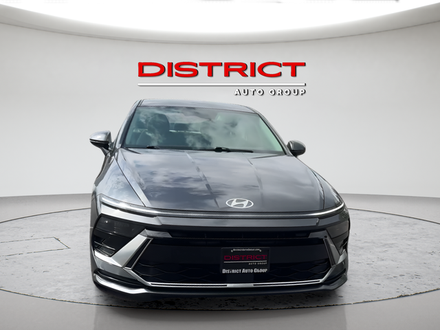 2024 Hyundai Sonata SEL Image 2 of 29