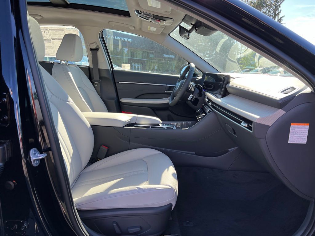 2024 Hyundai Sonata Hybrid Limited Image 19 of 42