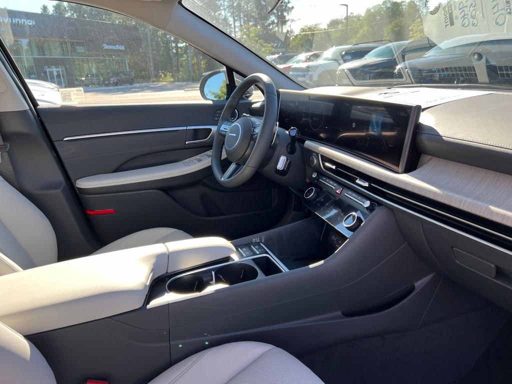 2024 Hyundai Sonata Hybrid Limited Image 26 of 42