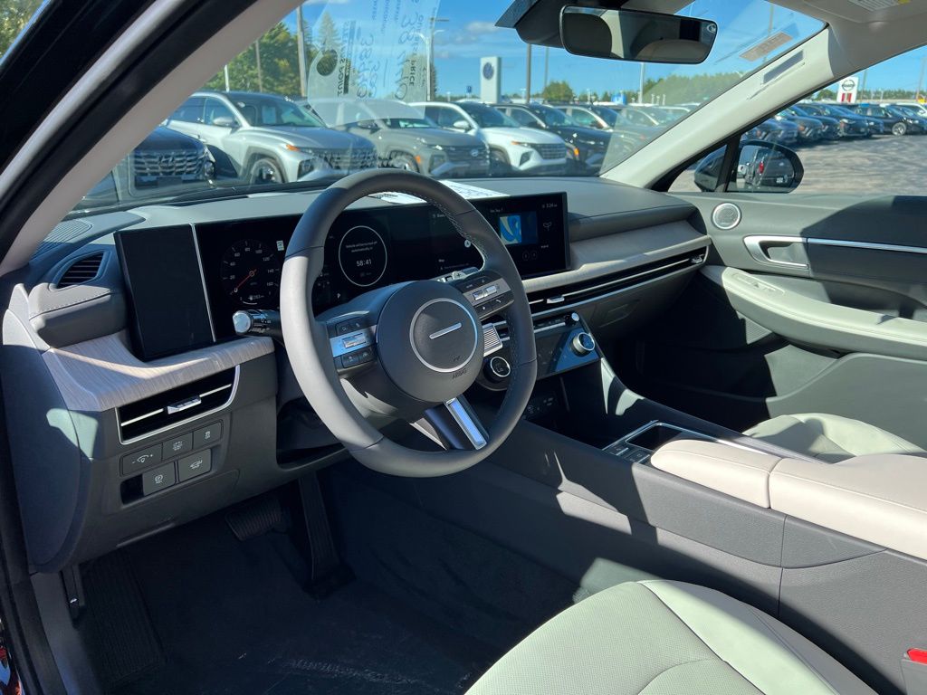 2024 Hyundai Sonata Hybrid Limited Image 23 of 42