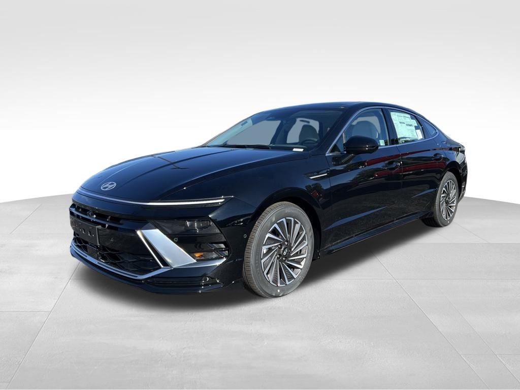 2024 Hyundai Sonata Hybrid Limited Image 1 of 42