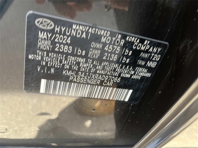 Vehicle image 12 of 12