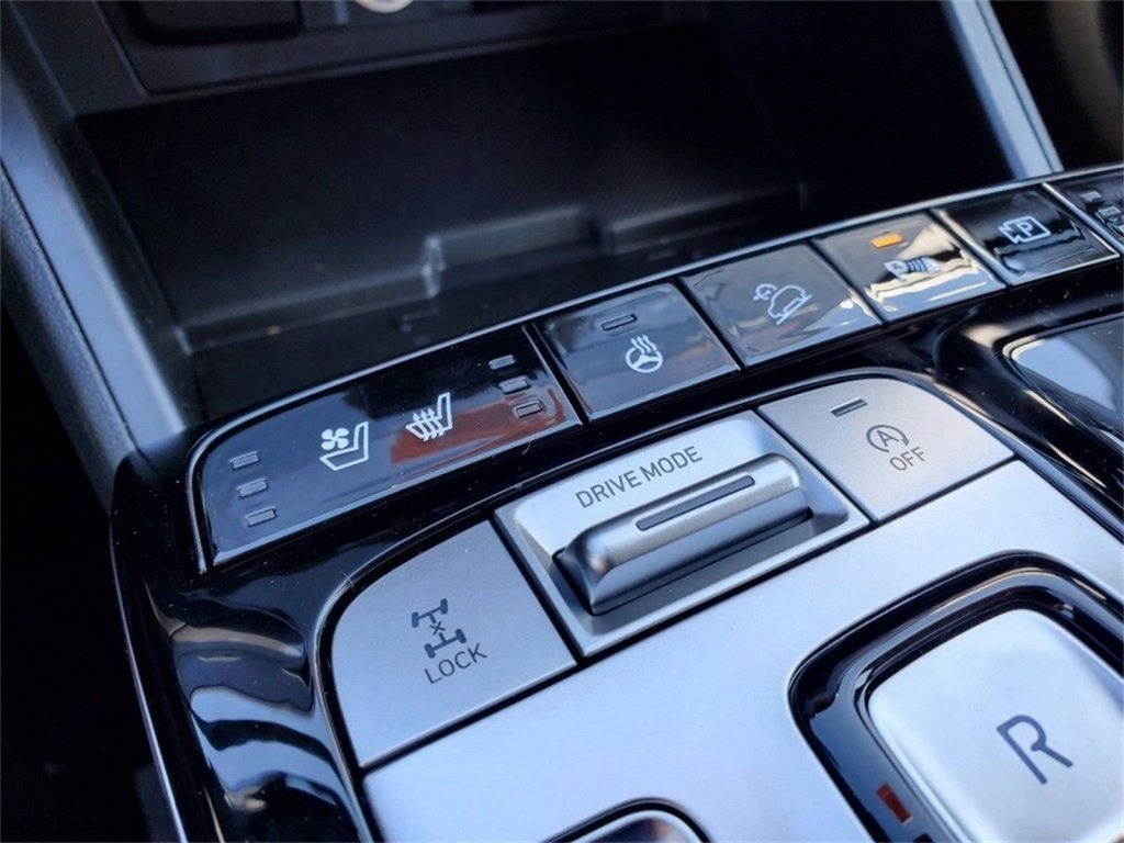 2024 Hyundai Tucson Limited Image 30 of 33