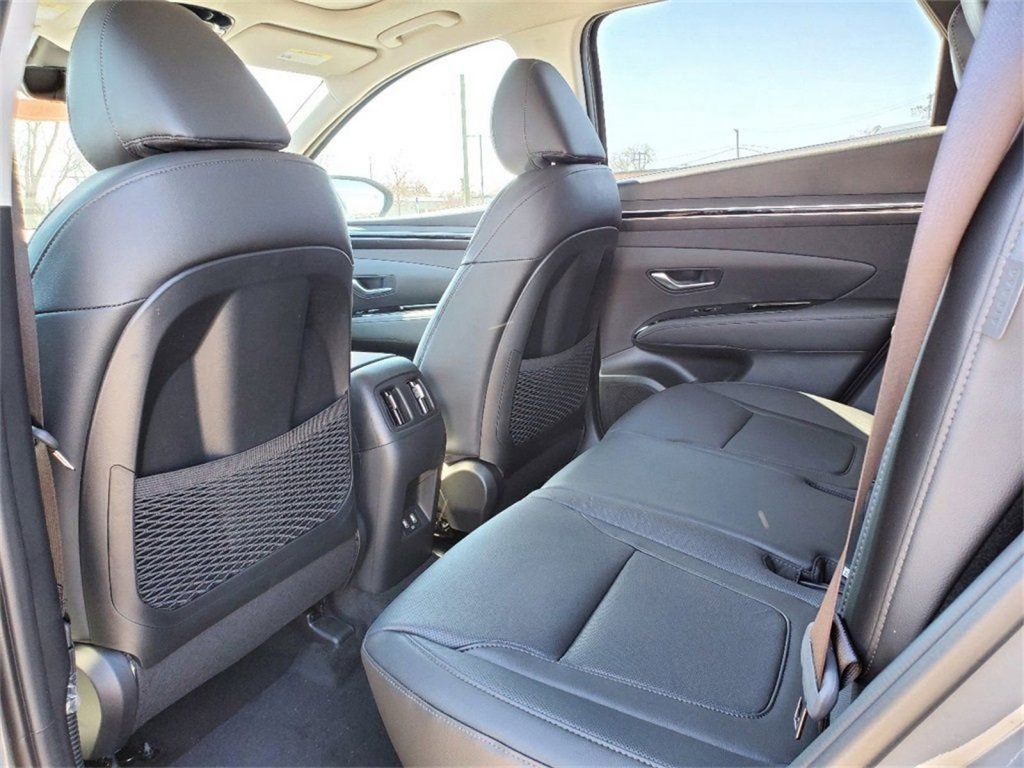 2024 Hyundai Tucson Limited Image 11 of 33