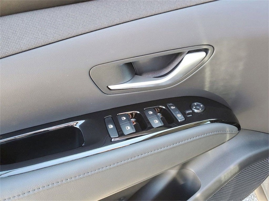 2024 Hyundai Tucson Limited Image 21 of 33