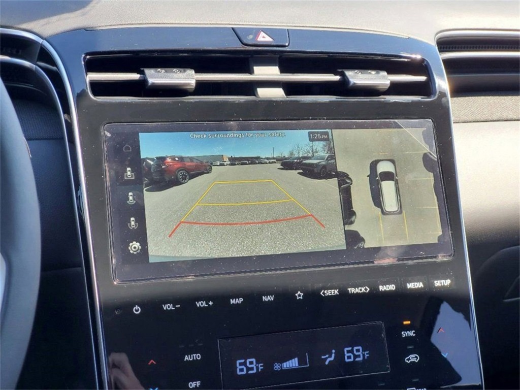 2024 Hyundai Tucson Limited Image 17 of 33