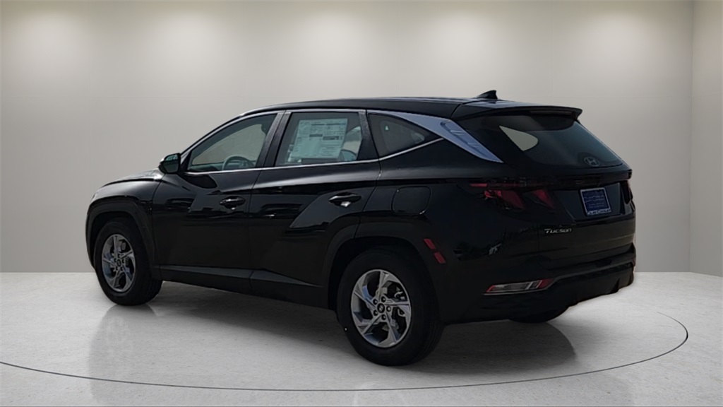 Vehicle image 7 of 17