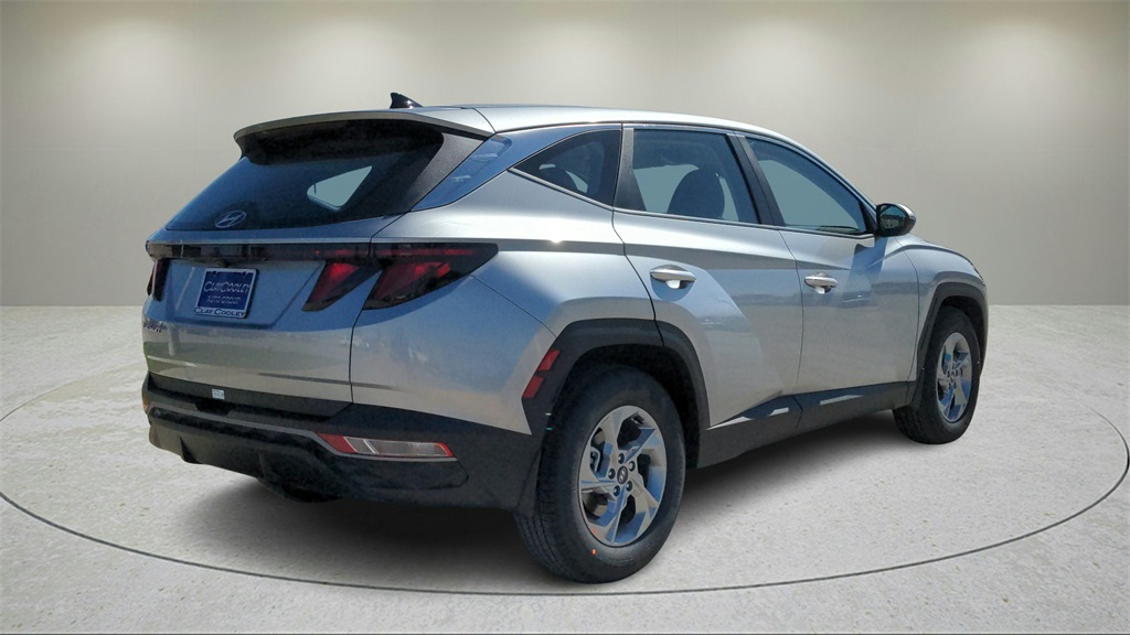 Vehicle image 9 of 17
