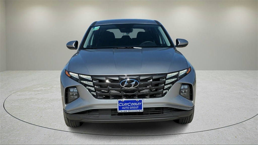 Vehicle image 3 of 17