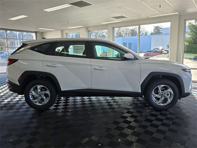 Vehicle image 6 of 27