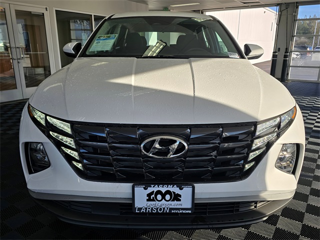 Vehicle image 8 of 27