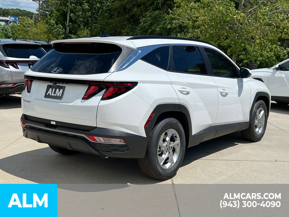 Vehicle image 5 of 41