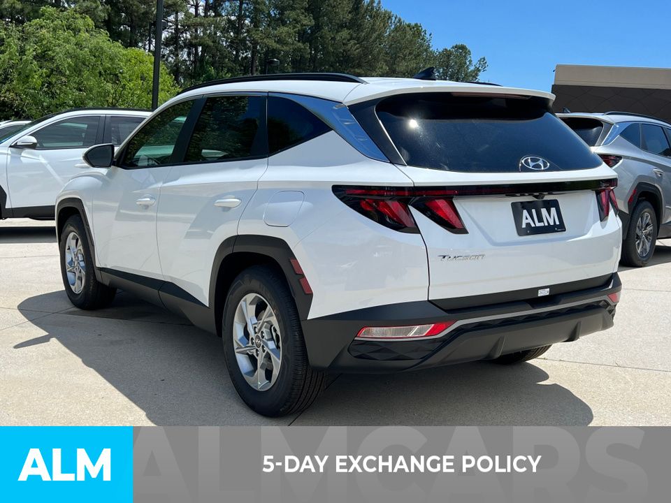 Vehicle image 7 of 41