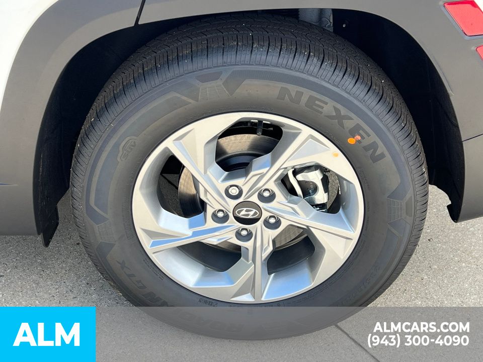 Vehicle image 9 of 41