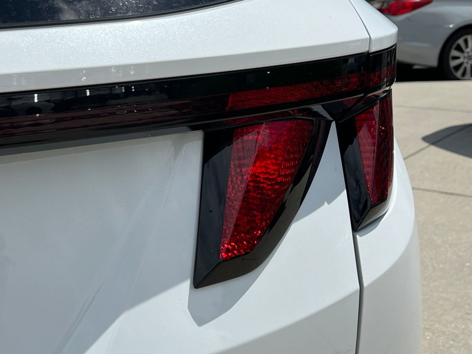 Vehicle image 11 of 37