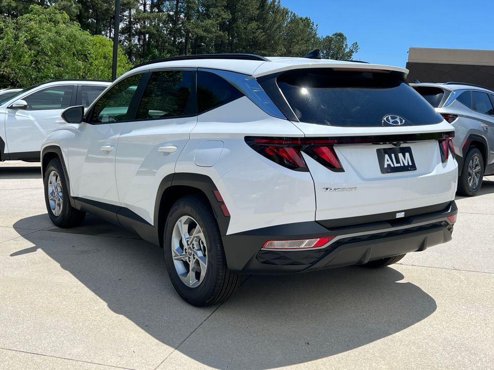 Vehicle image 7 of 37