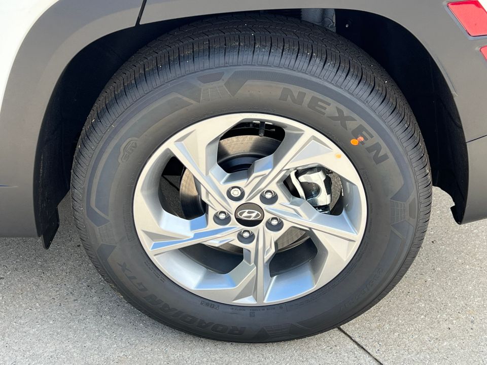 Vehicle image 12 of 37