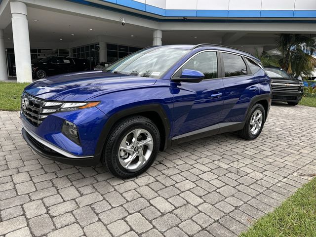 2024 Hyundai Tucson SEL Image 2 of 38